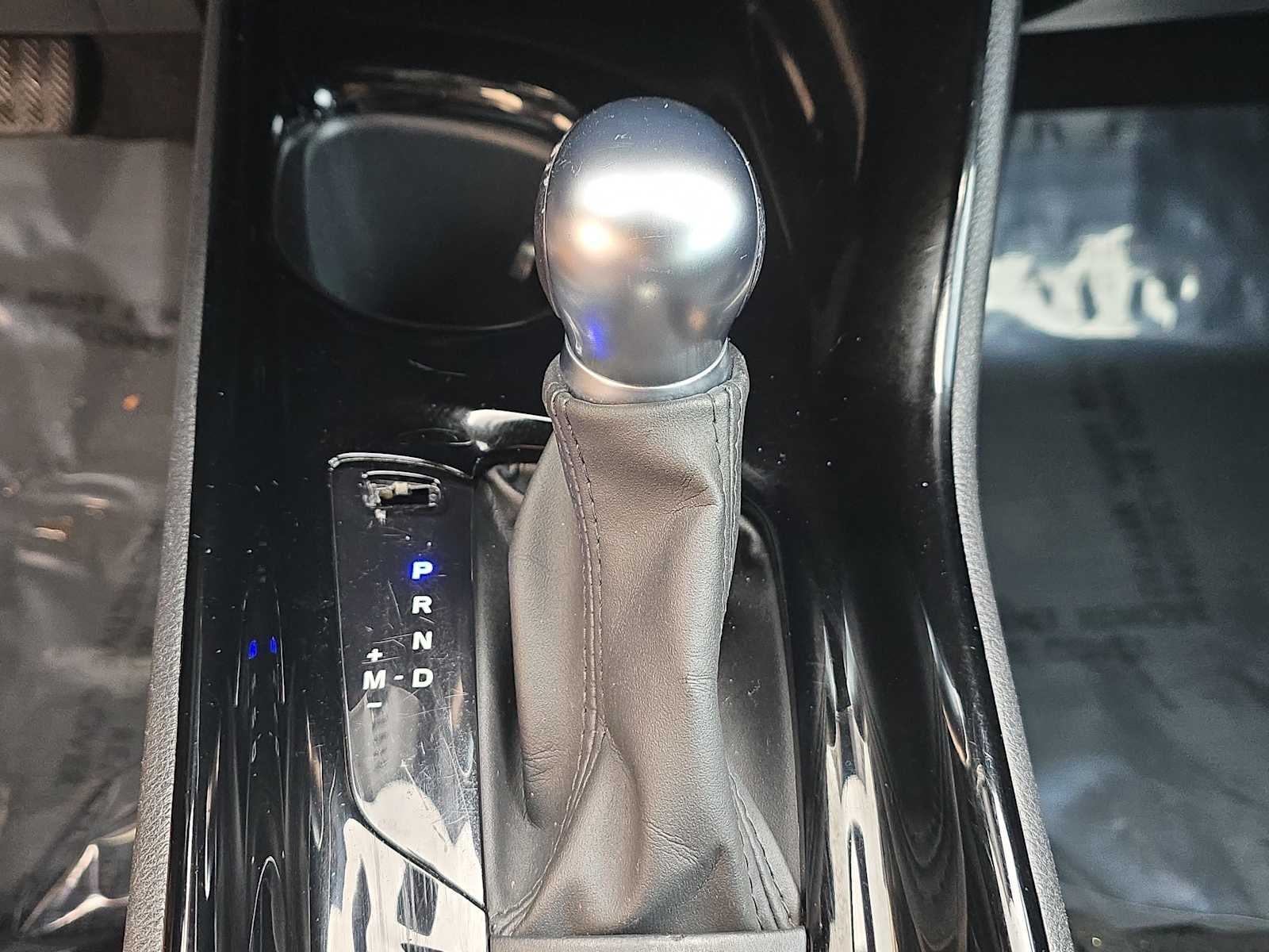 2022 Toyota C-HR XLE