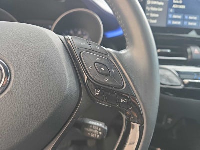 2022 Toyota C-HR XLE
