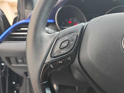 2022 Toyota C-HR XLE