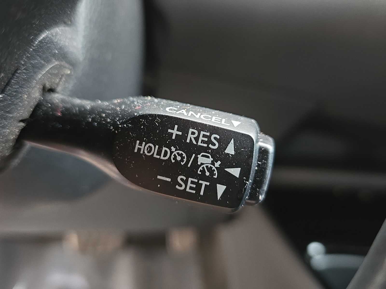 2022 Toyota C-HR XLE