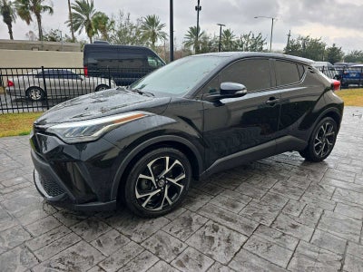 2022 Toyota C-HR XLE