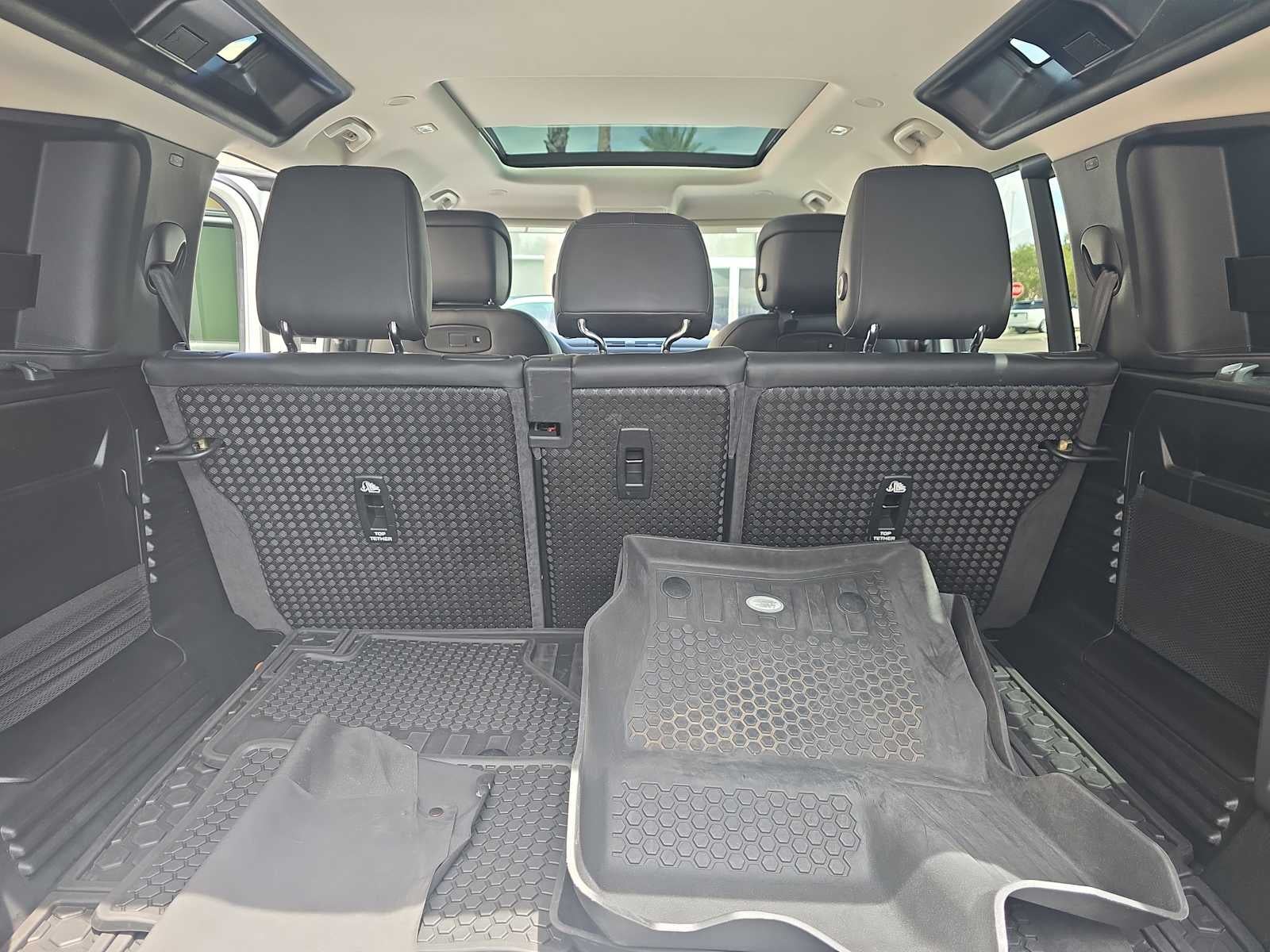 2020 Land Rover Defender S