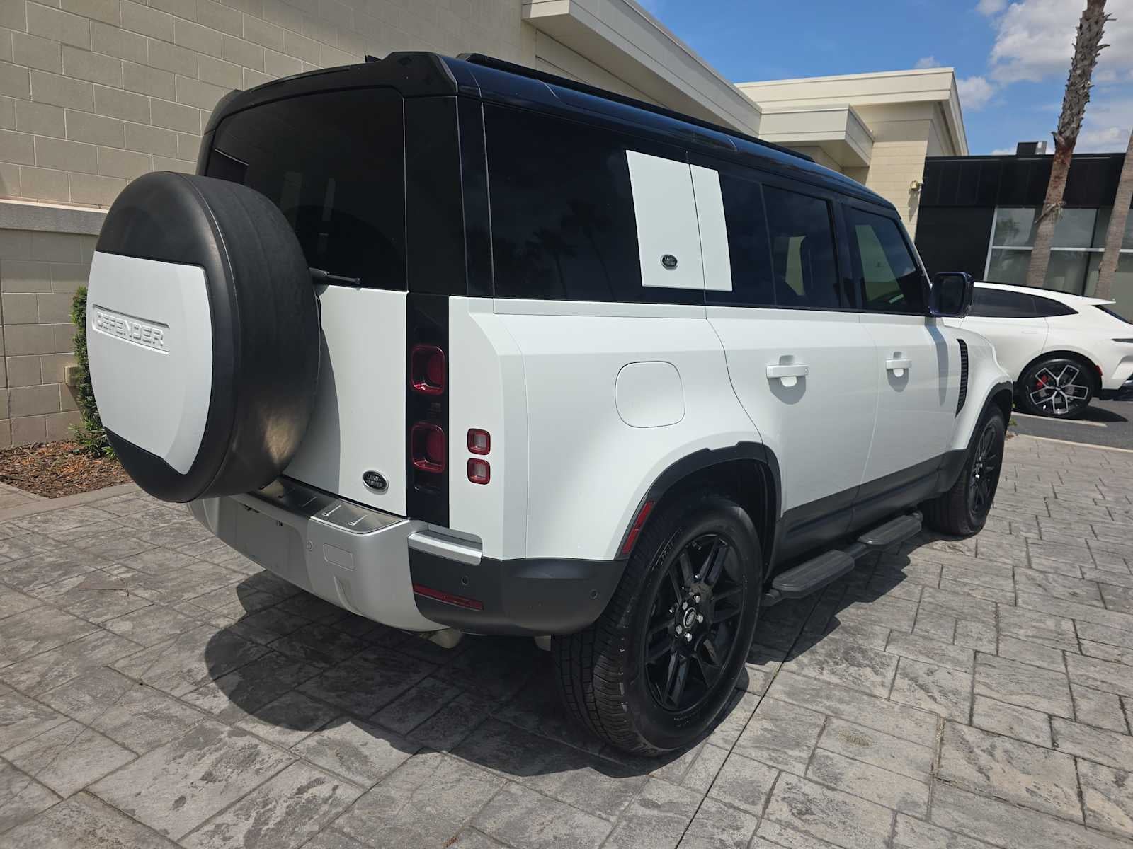 2020 Land Rover Defender S