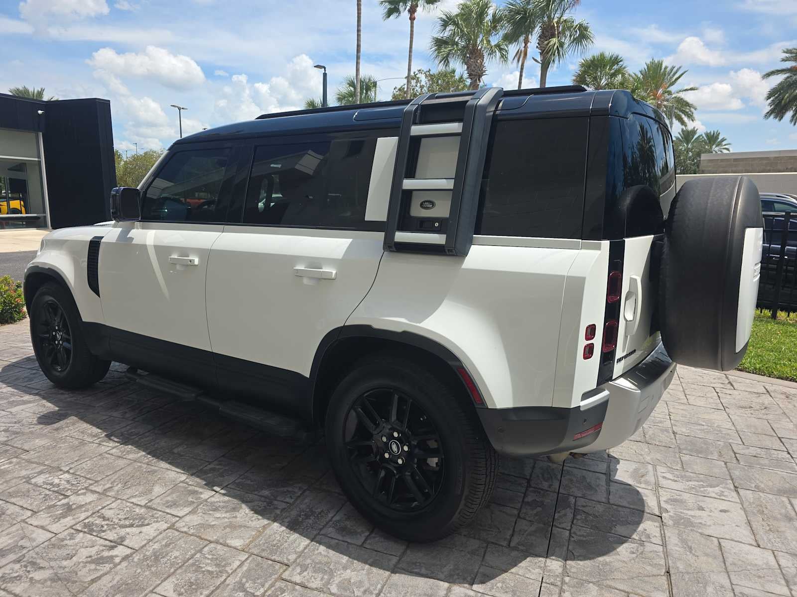 2020 Land Rover Defender S
