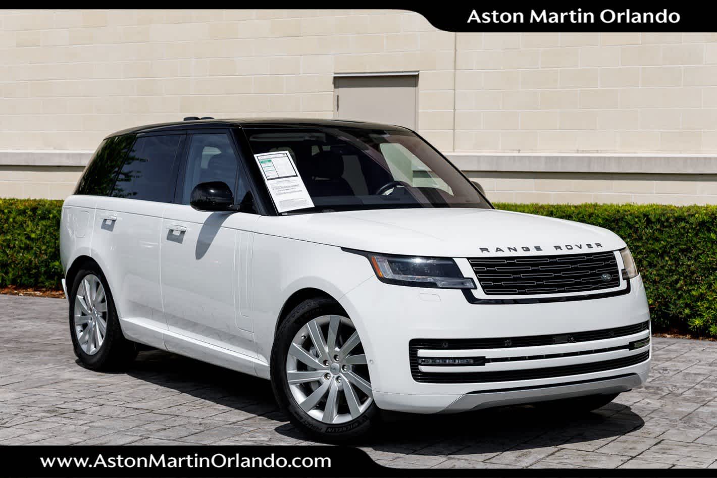 2023 Land Rover Range Rover SE