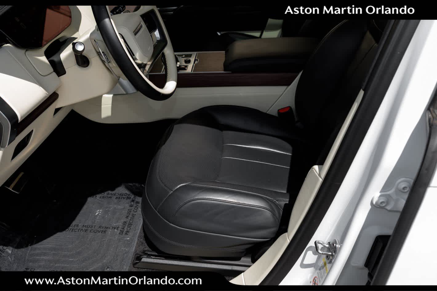 2023 Land Rover Range Rover SE