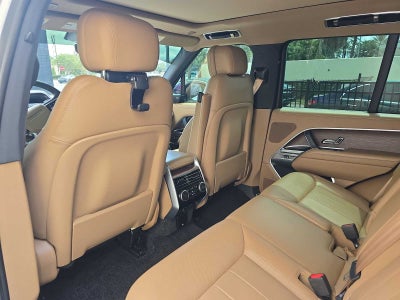 2025 Land Rover Range Rover SE