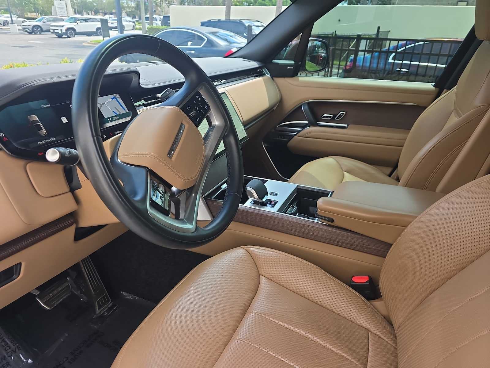 2025 Land Rover Range Rover SE