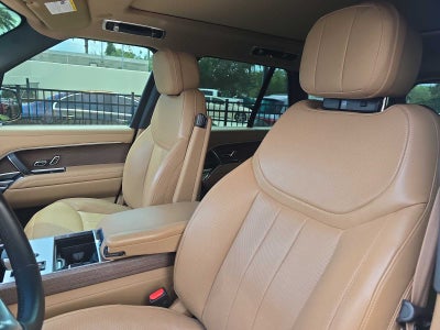 2025 Land Rover Range Rover SE