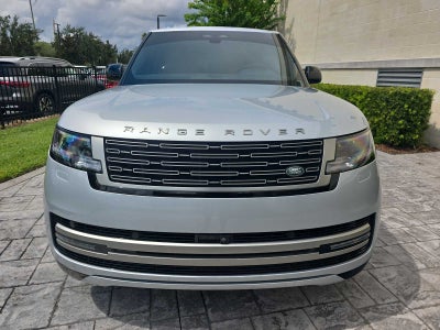 2025 Land Rover Range Rover SE