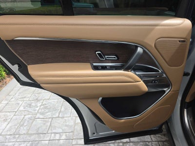 2025 Land Rover Range Rover SE