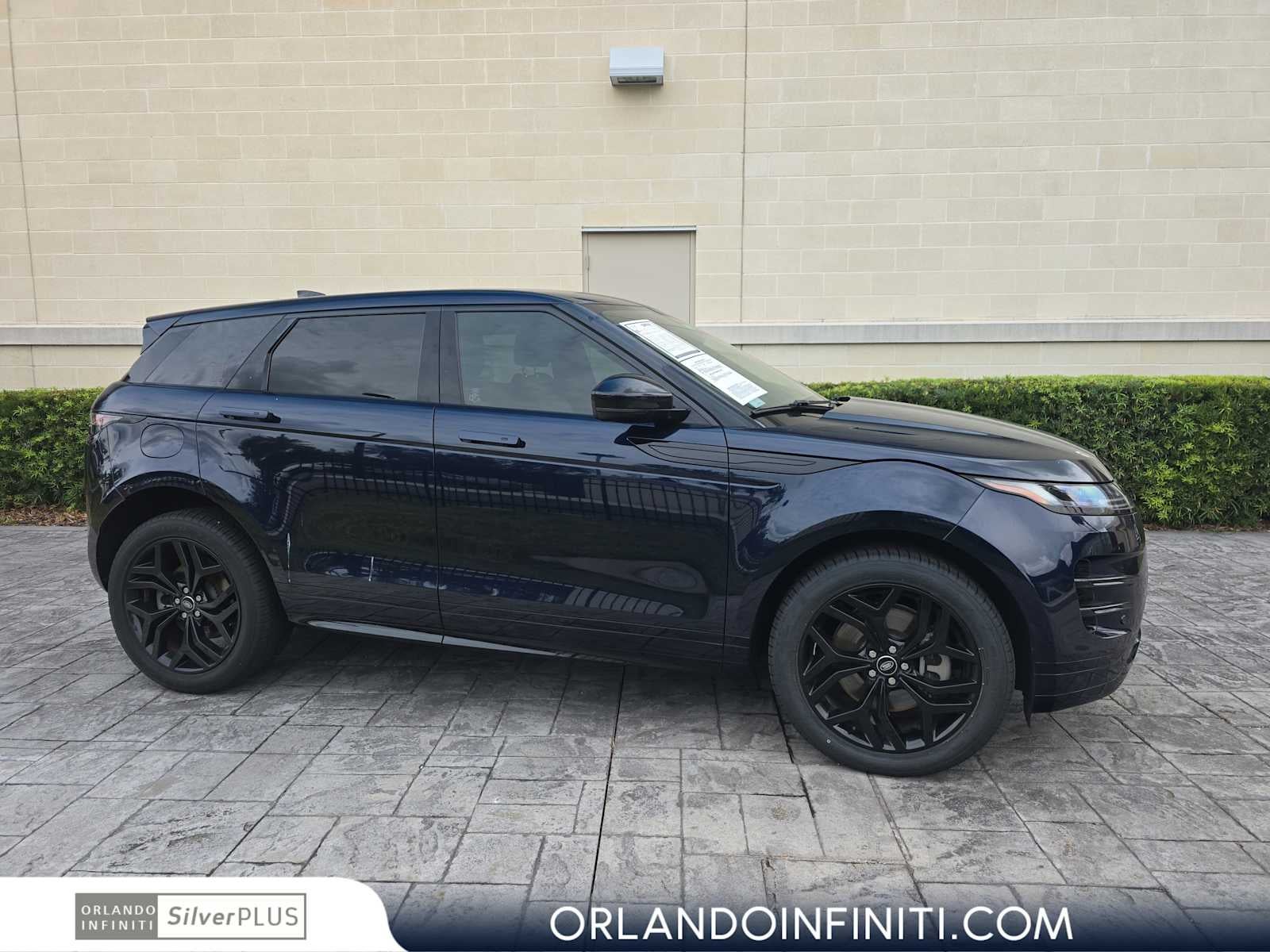 2023 Land Rover Range Rover Evoque R-Dynamic SE
