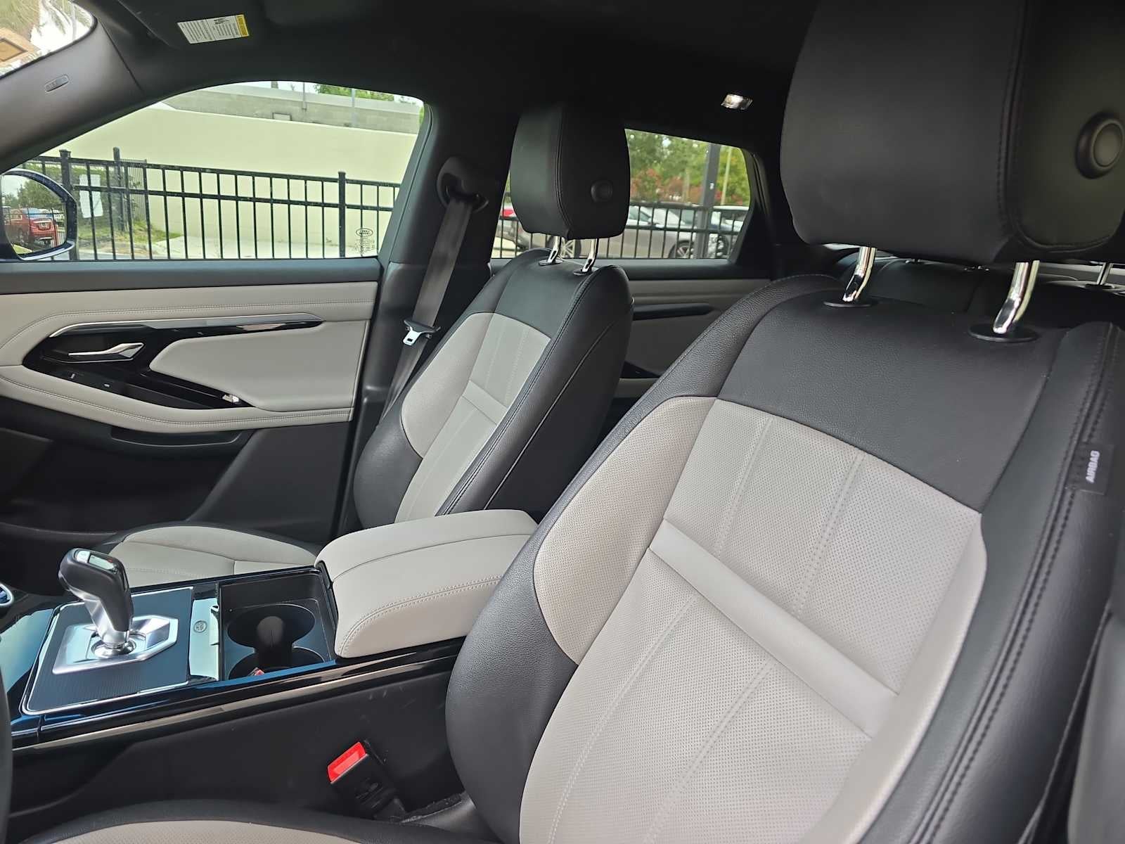 2023 Land Rover Range Rover Evoque R-Dynamic SE