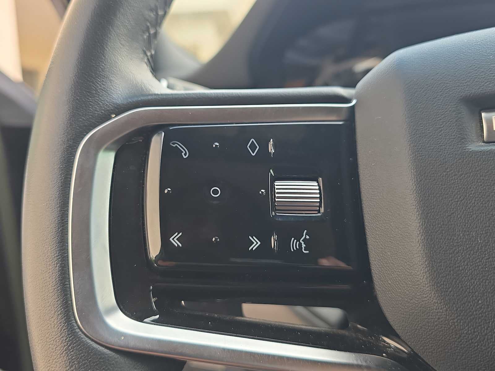 2023 Land Rover Range Rover Evoque R-Dynamic SE