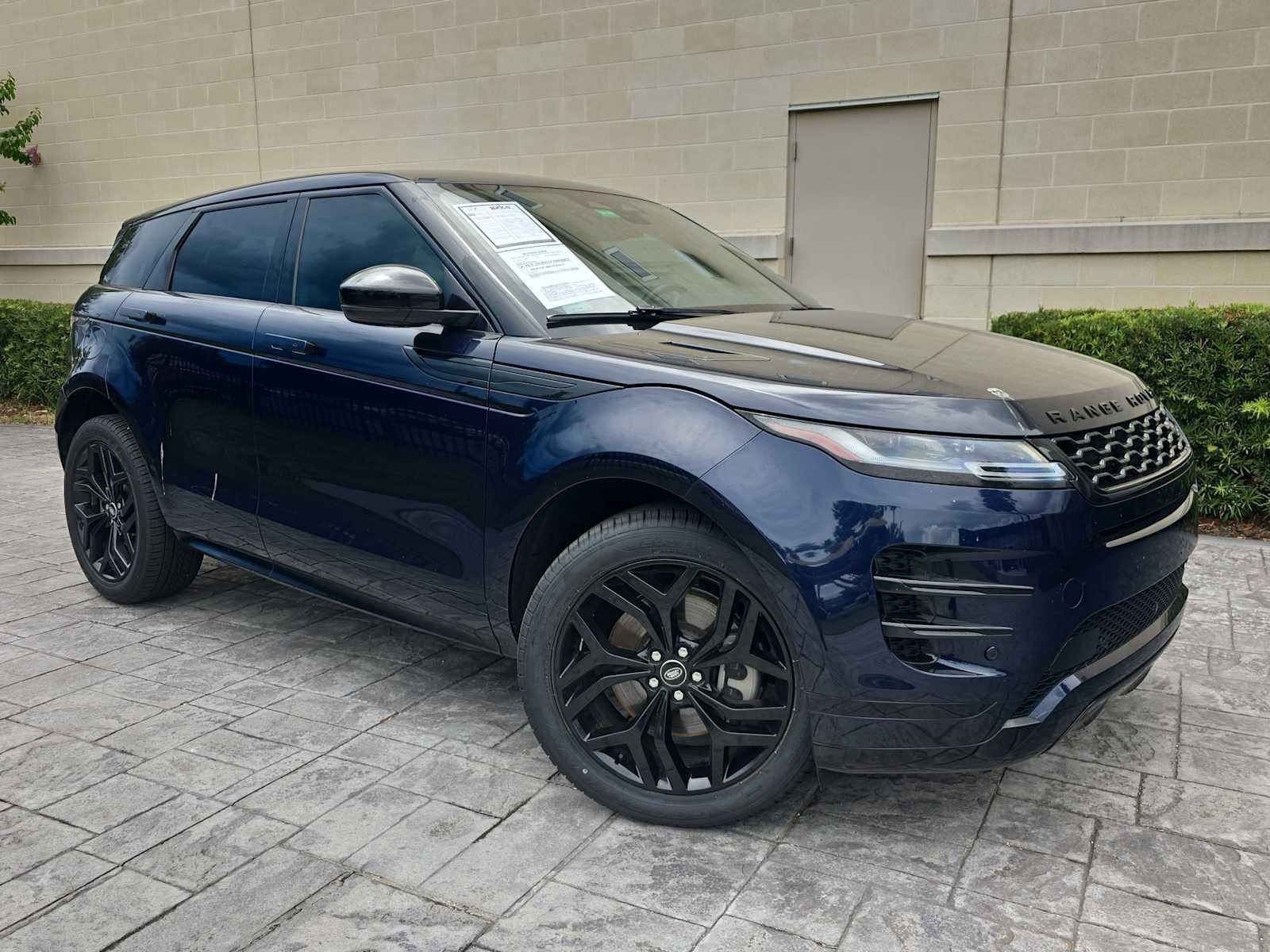 2023 Land Rover Range Rover Evoque R-Dynamic SE