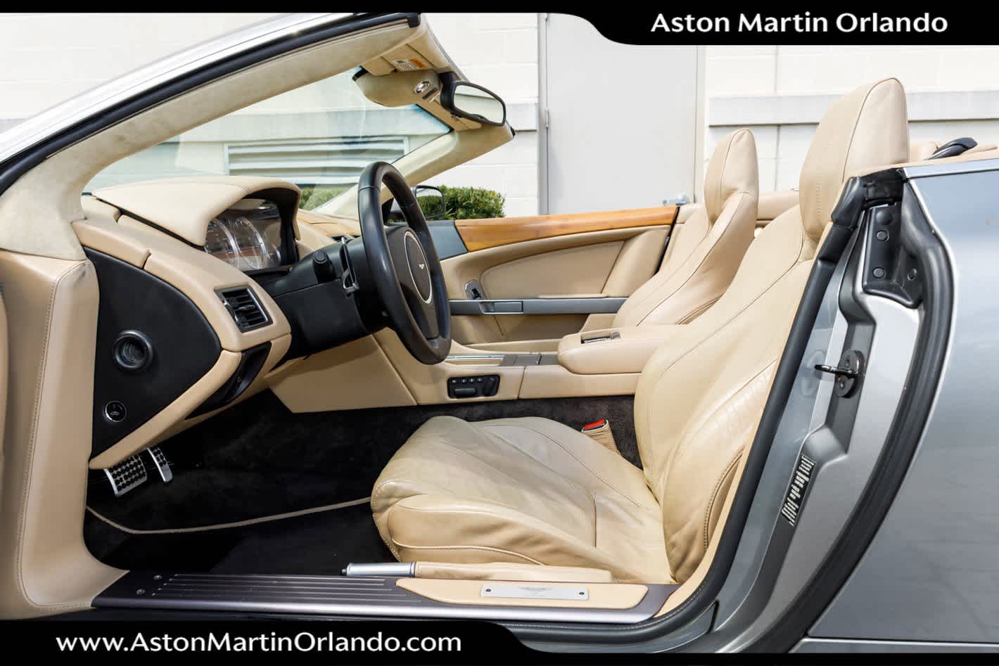 2009 Aston Martin DB9 2dr Volante Auto