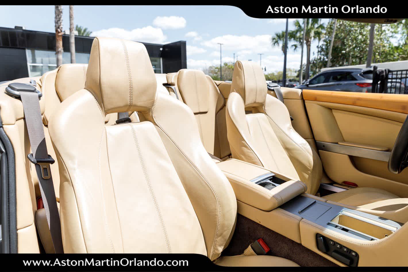 2009 Aston Martin DB9 2dr Volante Auto