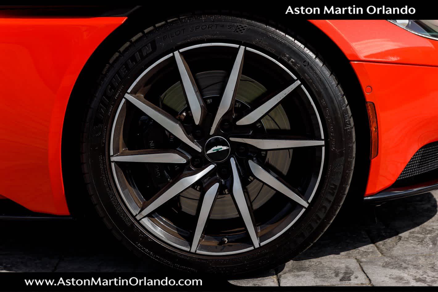 2020 Aston Martin DB11 Volante