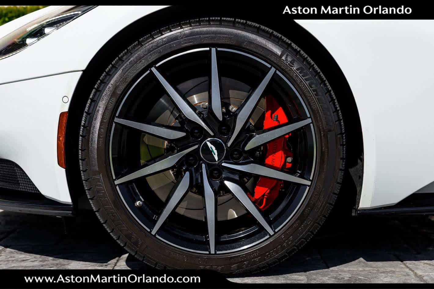 2019 Aston Martin DB11 Volante