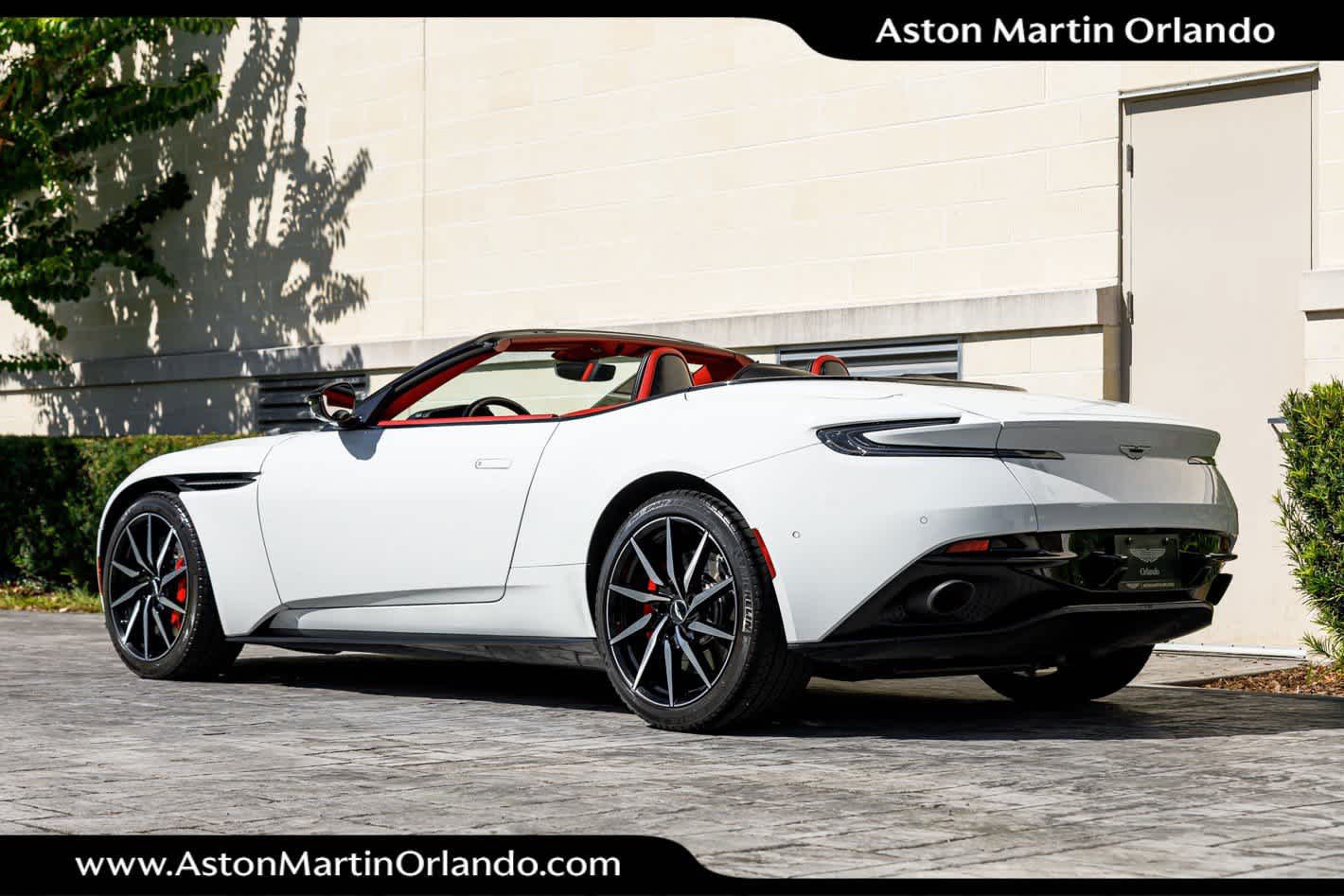 2019 Aston Martin DB11 Volante