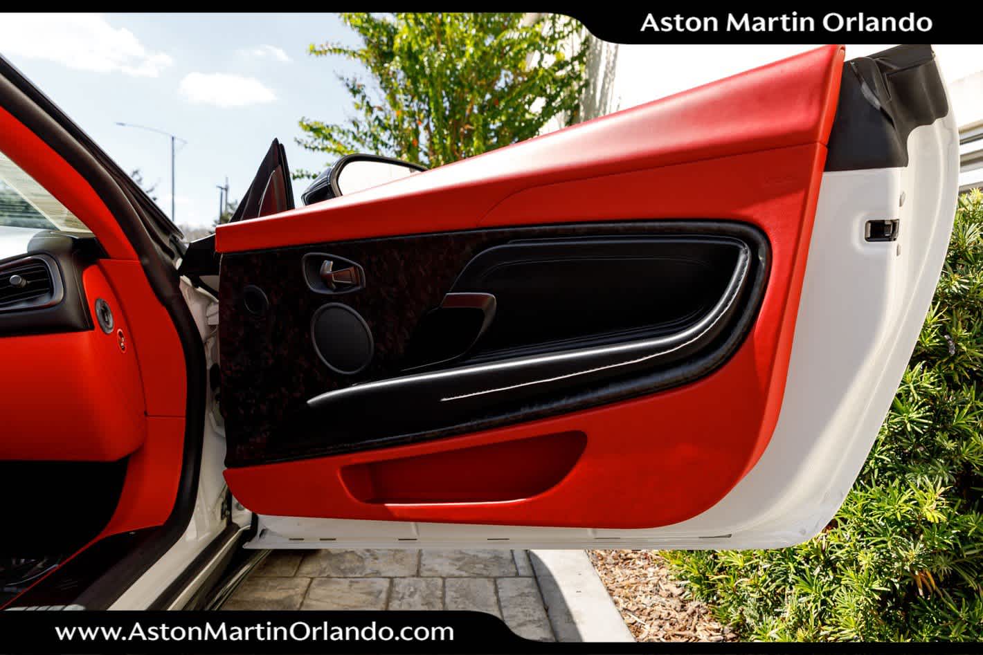 2019 Aston Martin DB11 Volante