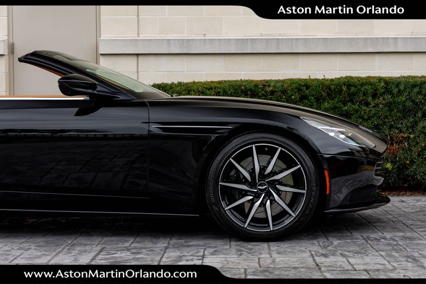 2019 Aston Martin DB11 Volante