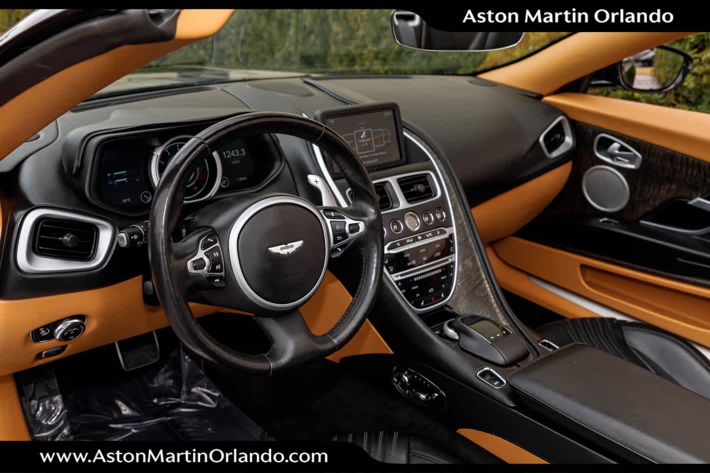 2019 Aston Martin DB11 Volante