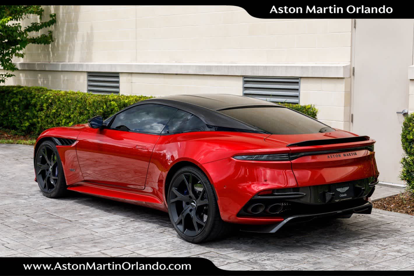 2019 Aston Martin DBS Superleggera