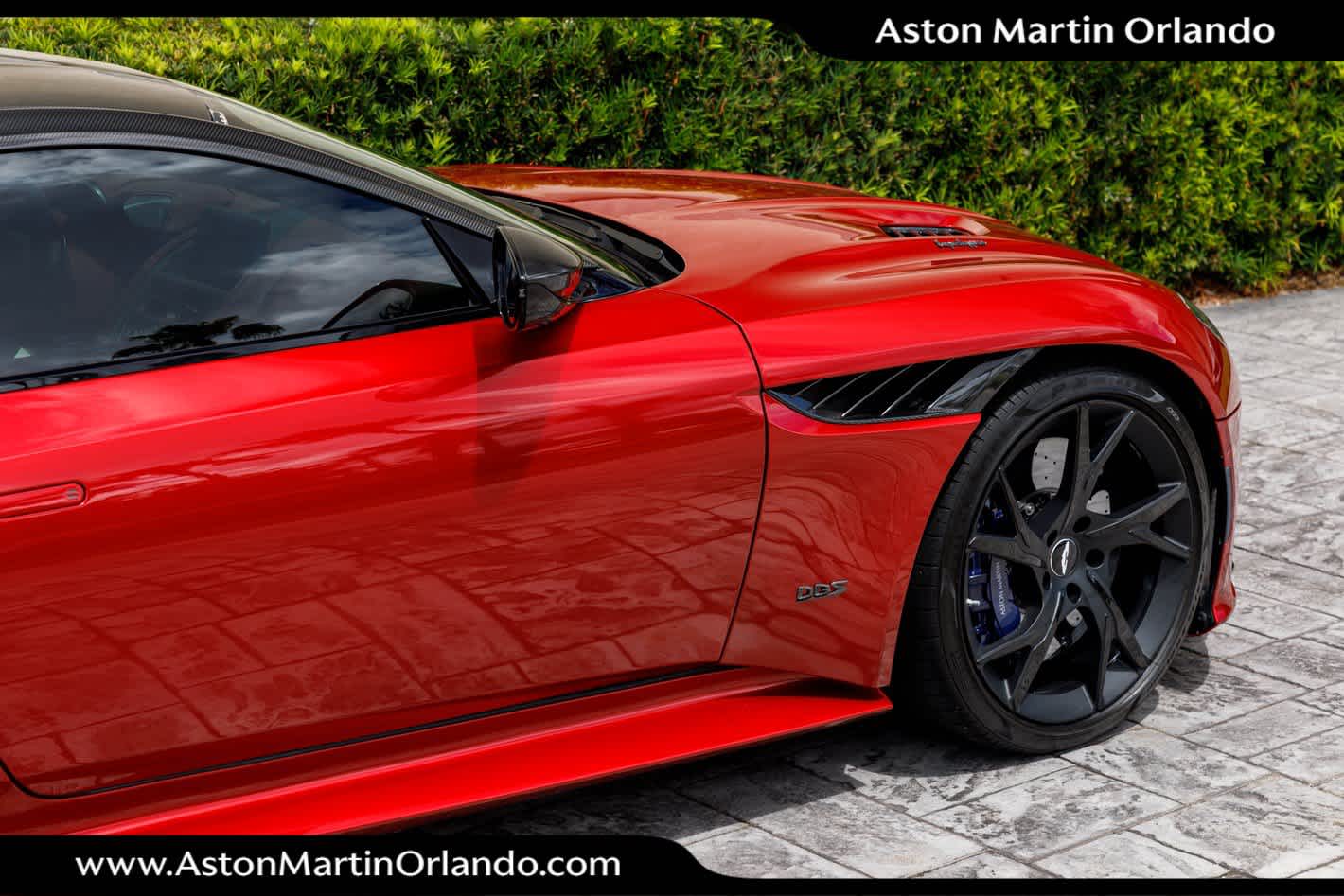 2019 Aston Martin DBS Superleggera