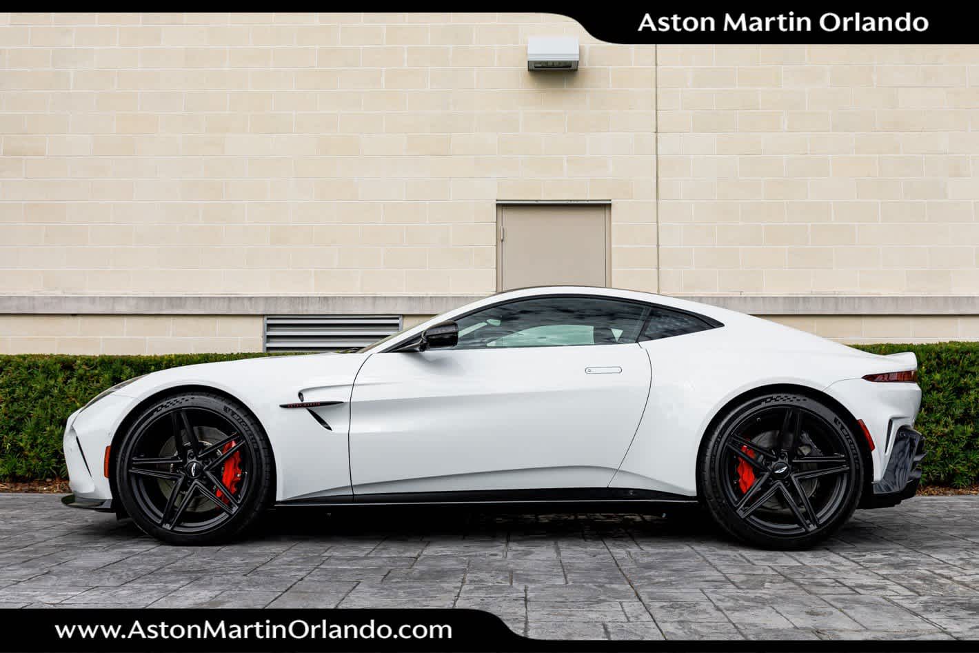 2025 Aston Martin Vantage Coupe