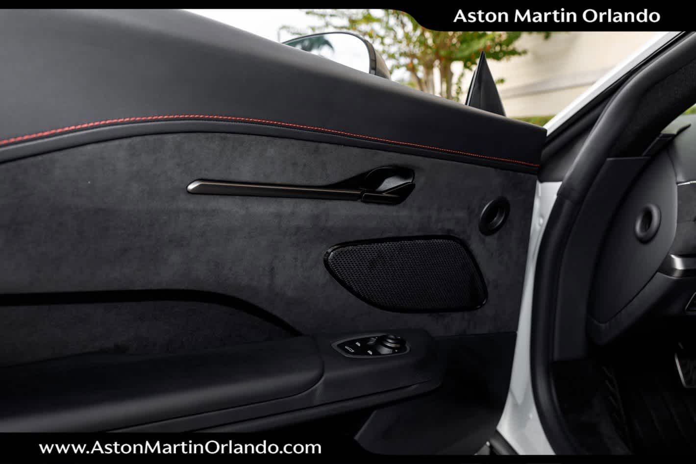 2025 Aston Martin Vantage Coupe