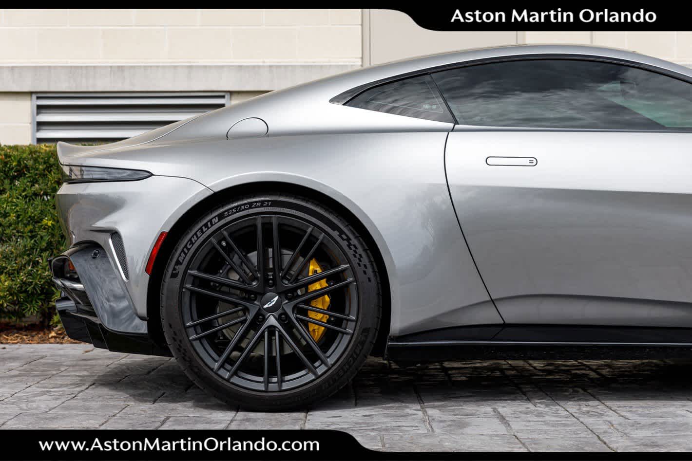 2025 Aston Martin Vantage Coupe