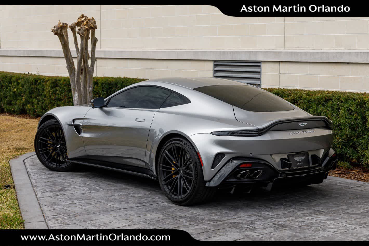 2025 Aston Martin Vantage Coupe