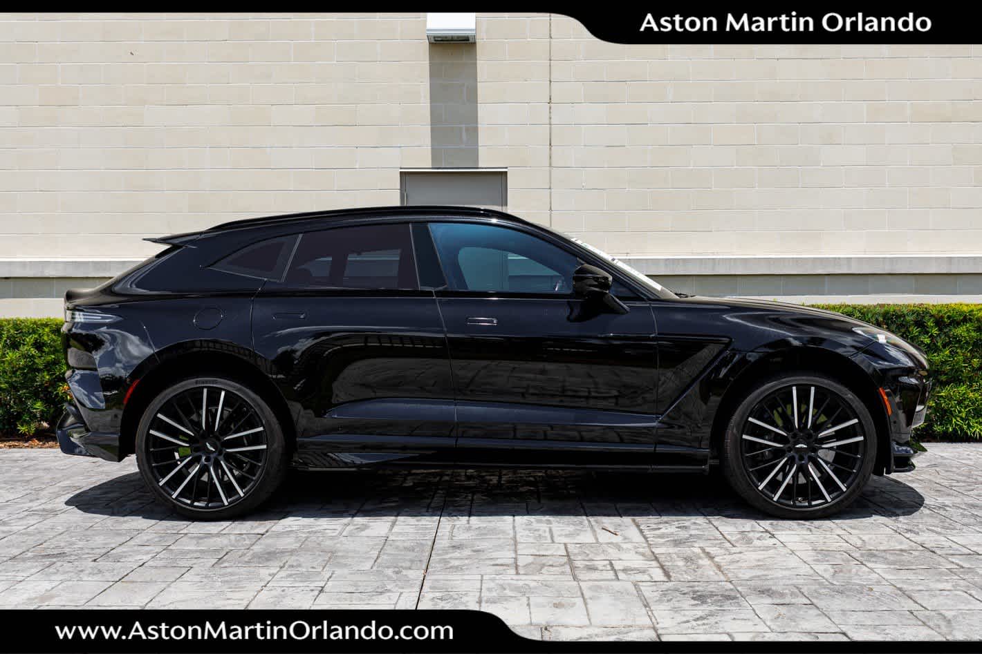 2023 Aston Martin DBX 707