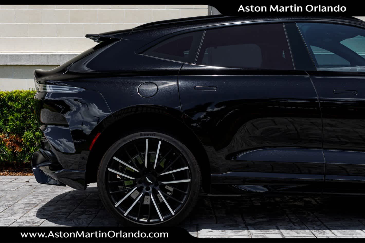 2023 Aston Martin DBX 707