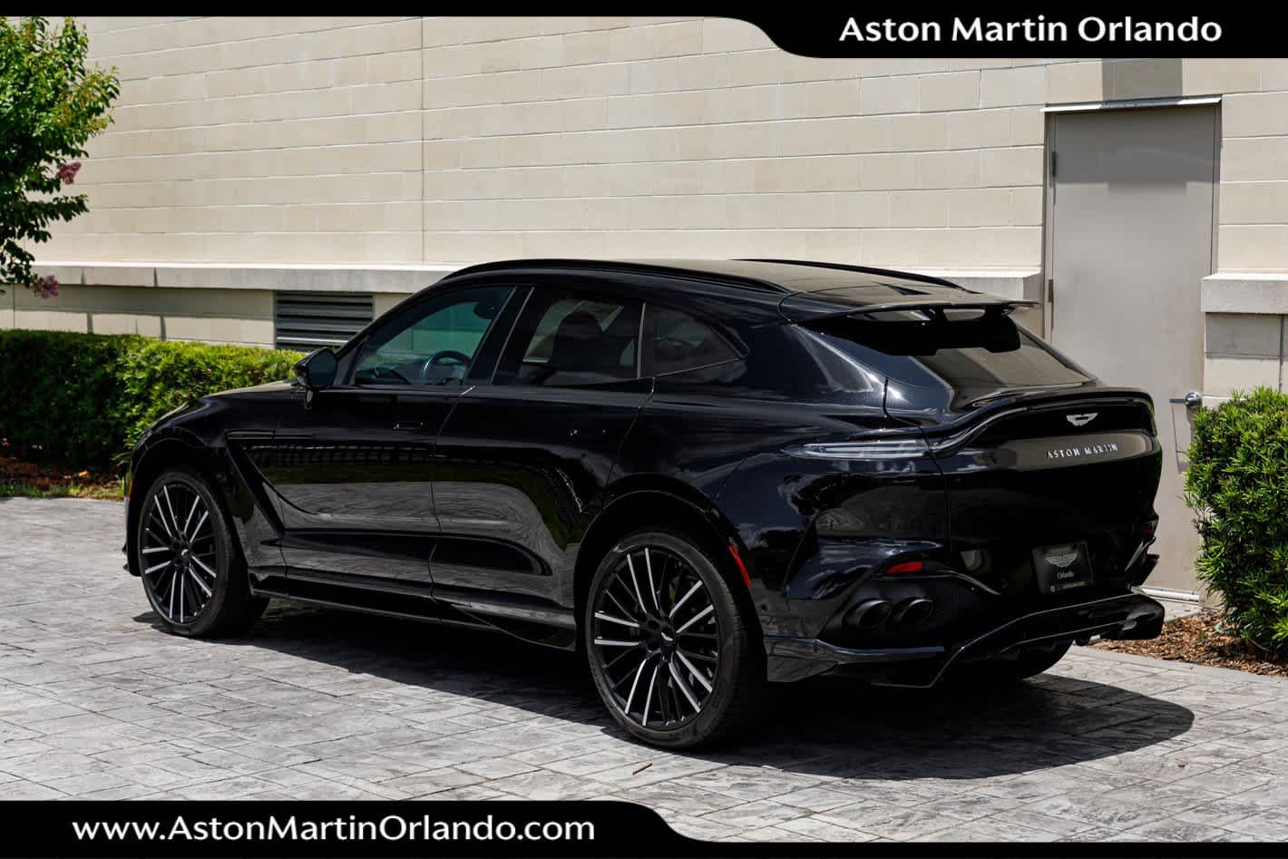 2023 Aston Martin DBX 707