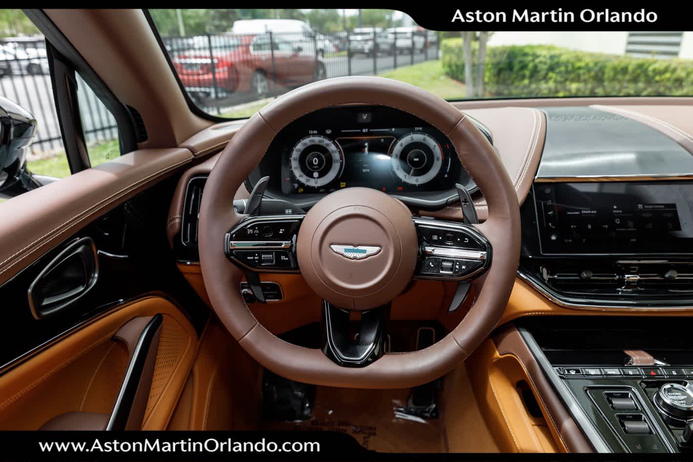 2025 Aston Martin DBX 707