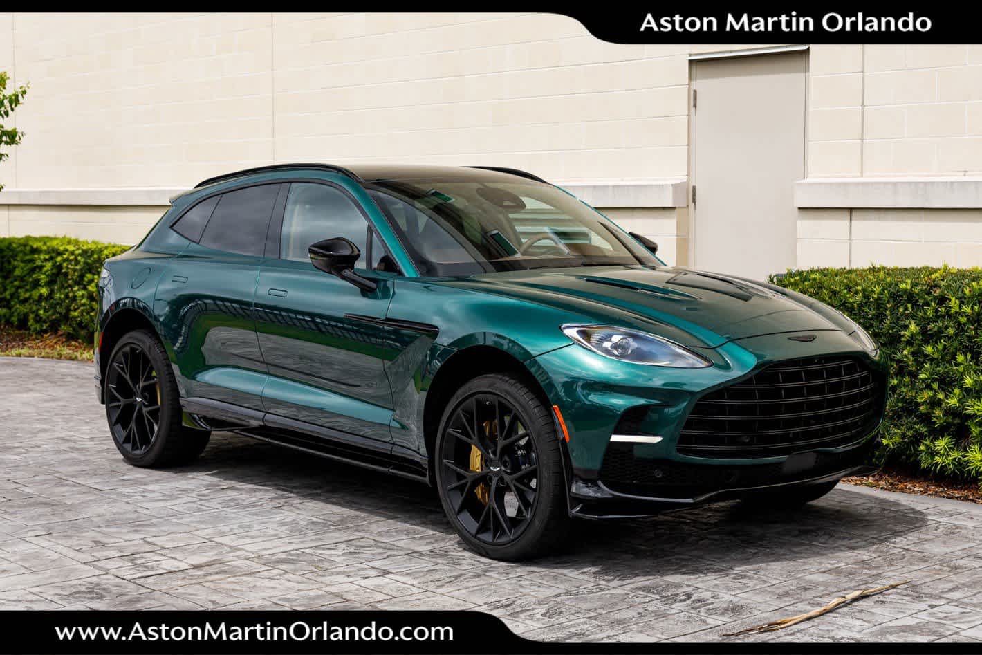 2025 Aston Martin DBX 707