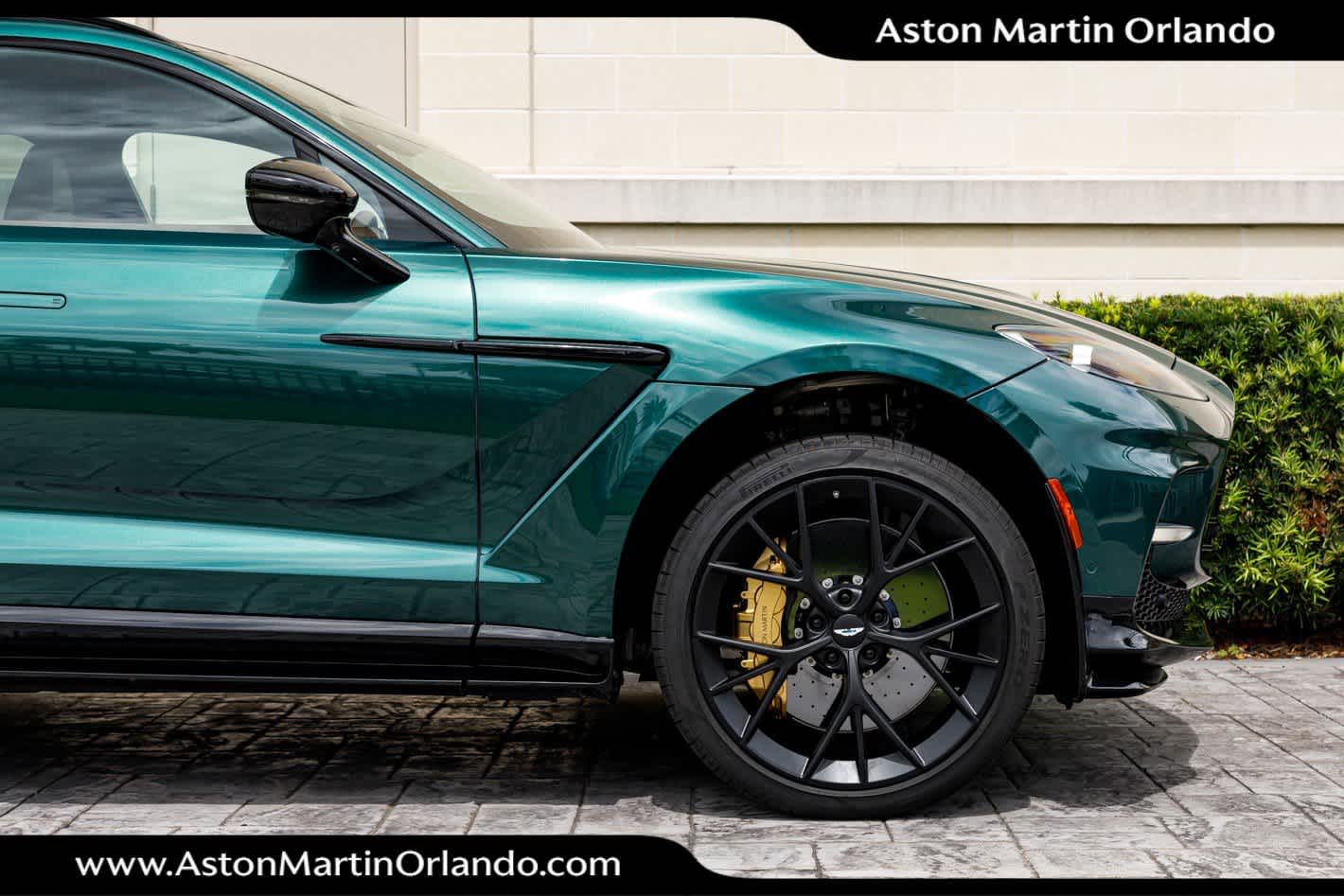 2025 Aston Martin DBX 707