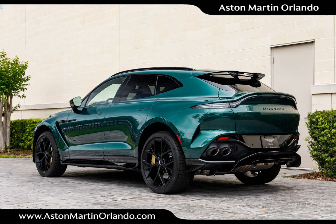 2025 Aston Martin DBX 707