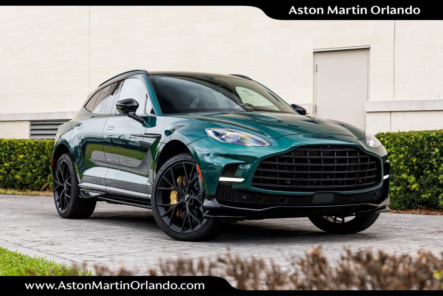 2025 Aston Martin DBX 707