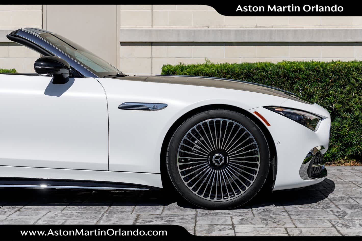 2026 Mercedes-Benz Maybach SL 680 Maybach SL 680 Monogram Series