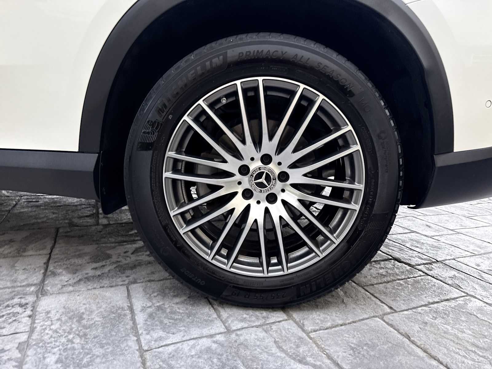 2025 Mercedes-Benz GLC 300 GLC 300