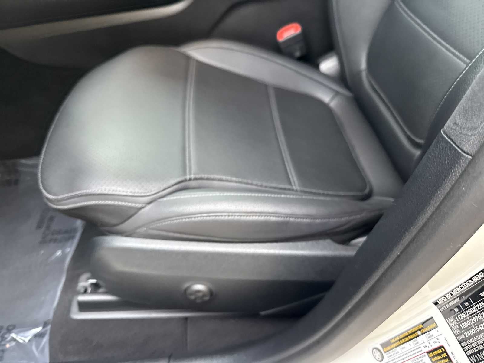 2025 Mercedes-Benz GLC 300 GLC 300