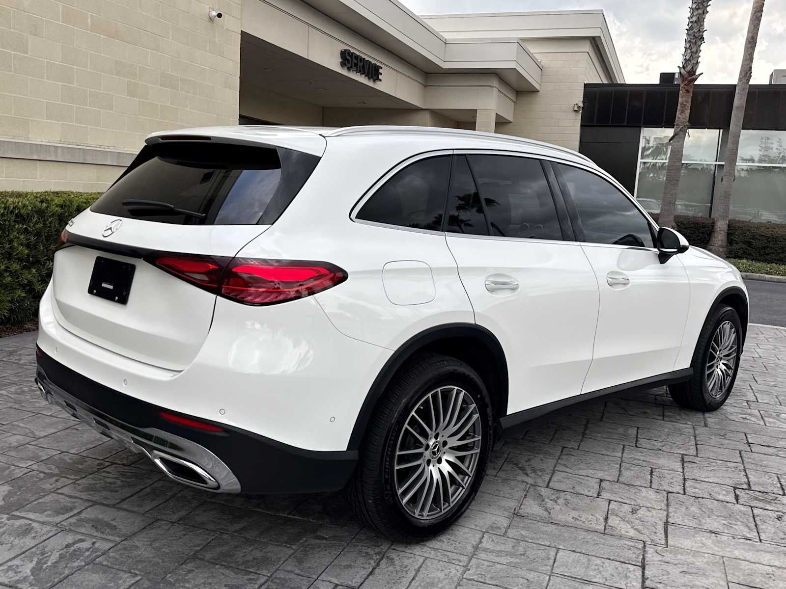 2025 Mercedes-Benz GLC 300 GLC 300