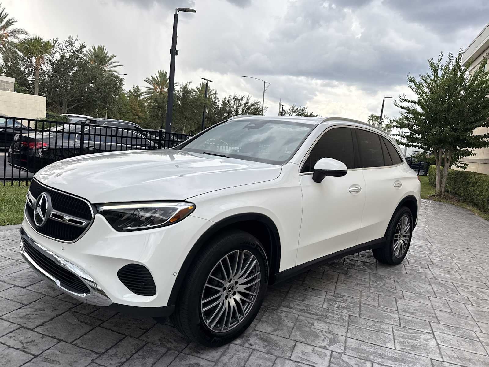 2025 Mercedes-Benz GLC 300 GLC 300