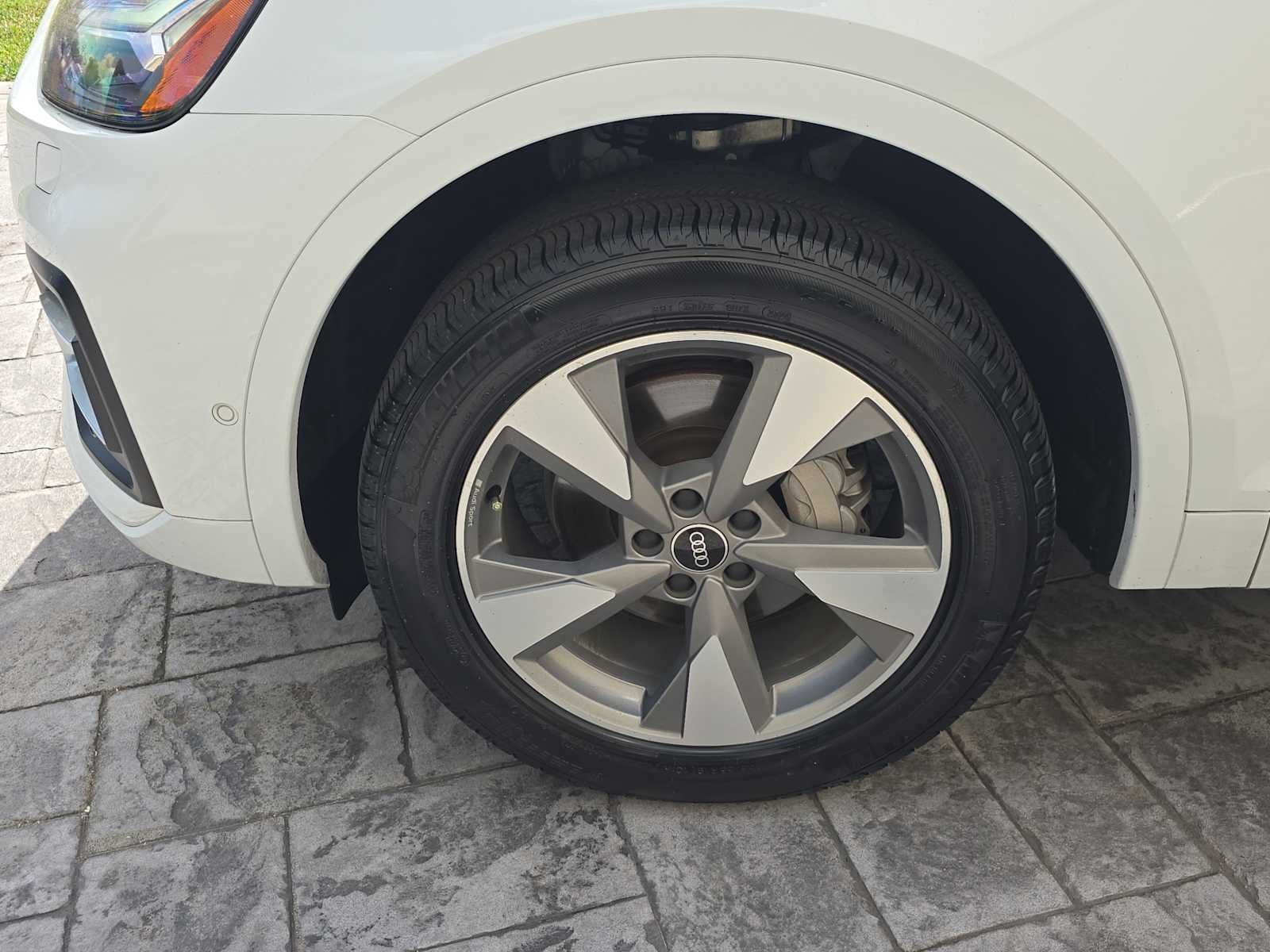 2023 Audi Q5 Prestige