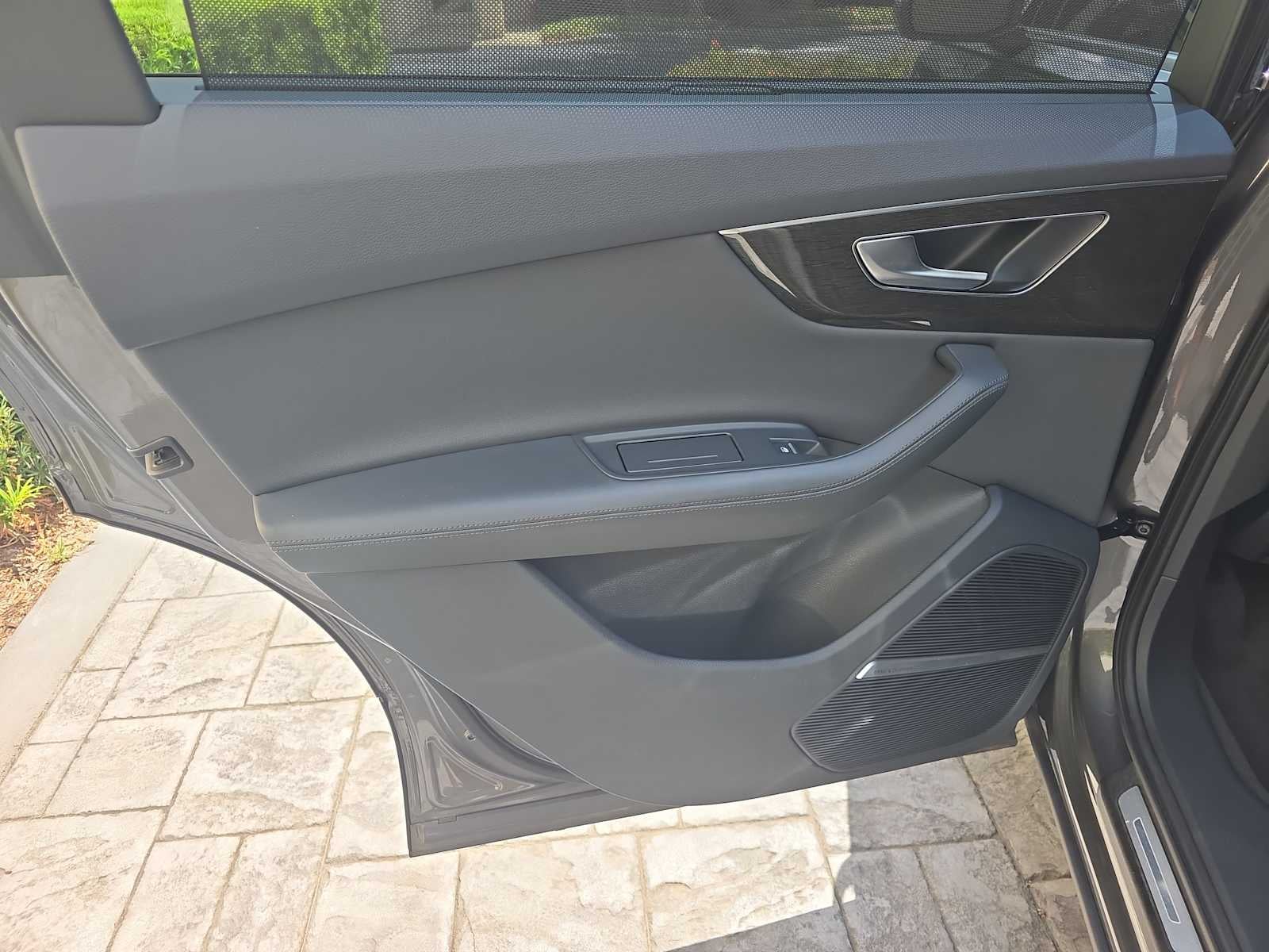 2022 Audi Q7 Premium Plus