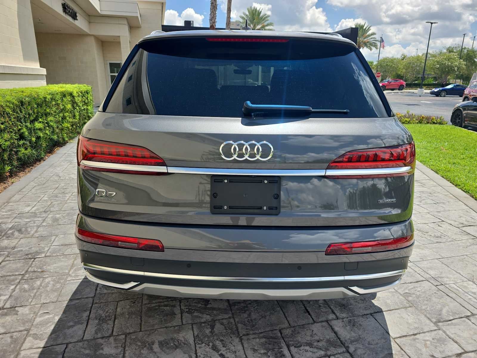 2022 Audi Q7 Premium Plus