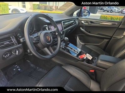 2025 Porsche Macan AWD